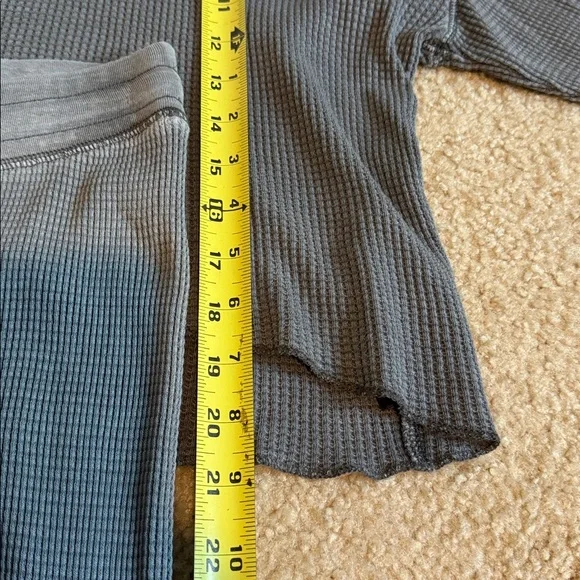 TNA Gray Waffle Knit Set top Medium, pants XS (runs bigger) - Picture 9 of 11